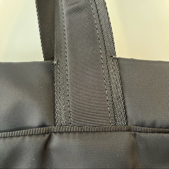 Lululemon Double Up Tote - Black - Picture 9 of 16